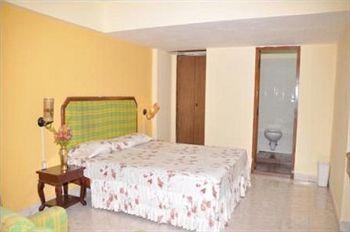 Hotel Charring Cross Ooty Exterior photo